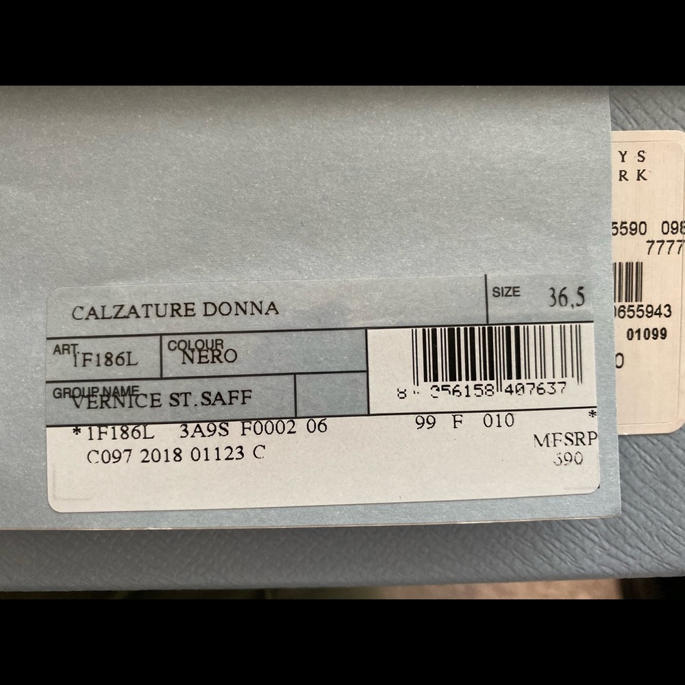 Prada flats - Picture 5 of 6